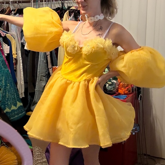 Yellow Puff Sleeve Dress be Belle from Disney for Halloween - Picture 1 of 2